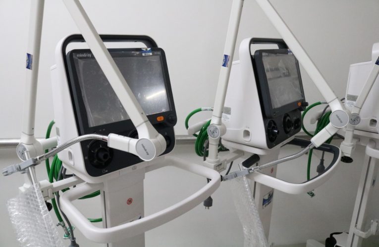Hospital  San José recibe donación de equipos médicos prioritarios