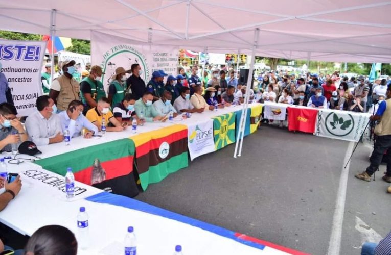 Se mantiene el bloqueo de vías en el departamento del Cauca