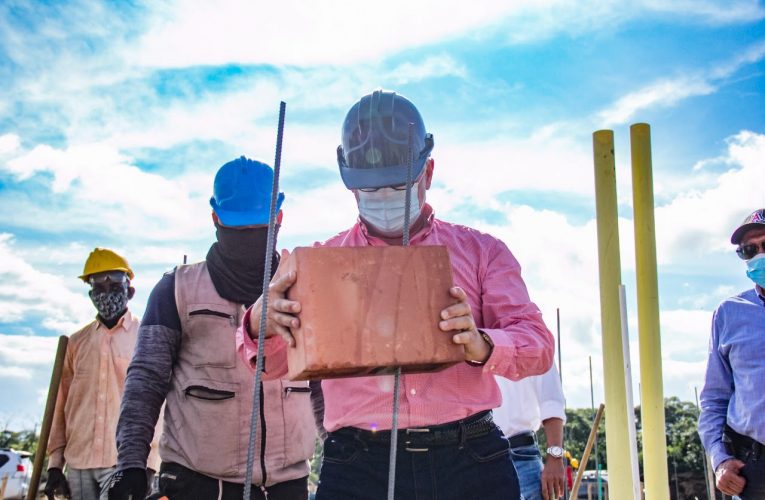 Alcalde dio inicio a la construcción de  2.065  viviendas de interés social para Popayán